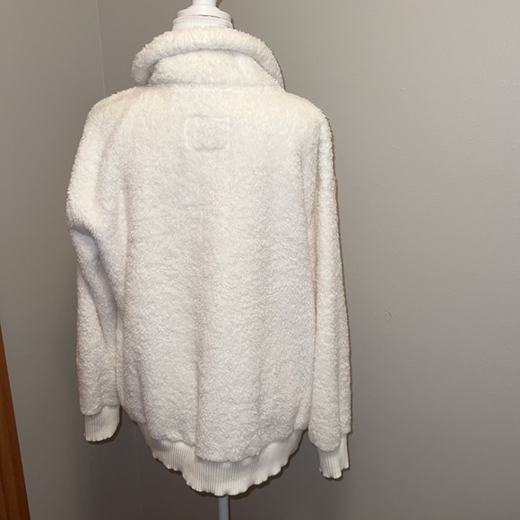 Cream Sherpa 3/4 Zip Pullover Women’s Medium - Picture 3 of 5